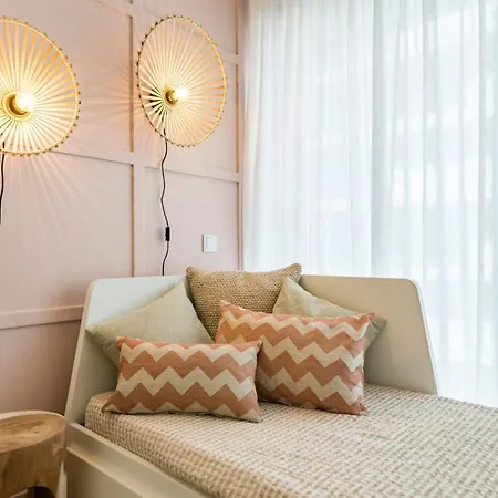 Miraflores Modern With Balcony By Lovelystay *