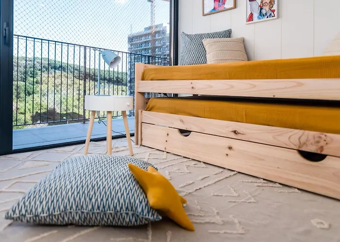 Miraflores Modern With Balcony By Lovelystay