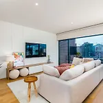 Miraflores Modern With Balcony By Lovelystay Appartement