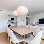 Appartement Miraflores Modern With Balcony By Lovelystay