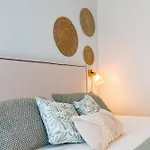 Miraflores Modern With Balcony By Lovelystay Algés