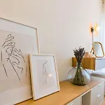 Miraflores Modern With Balcony By Lovelystay Appartement Algés