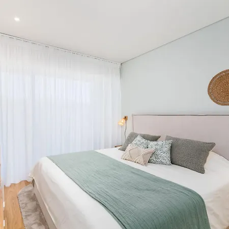 Διαμέρισμα Miraflores Modern With Balcony By Lovelystay